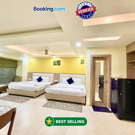 Hotel Rb International ! Puri Near-Sea-Beach-And-Temple Fully-Air-Conditioned-Hotel With-Lift-And-Card Payment Accepted-Parking-Facility, Best Hotel In Пурі Екстер'єр фото