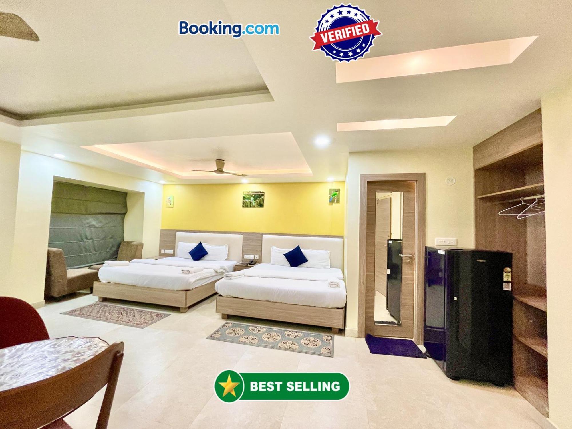 Hotel Rb International ! Puri Near-Sea-Beach-And-Temple Fully-Air-Conditioned-Hotel With-Lift-And-Card Payment Accepted-Parking-Facility, Best Hotel In Пурі Екстер'єр фото