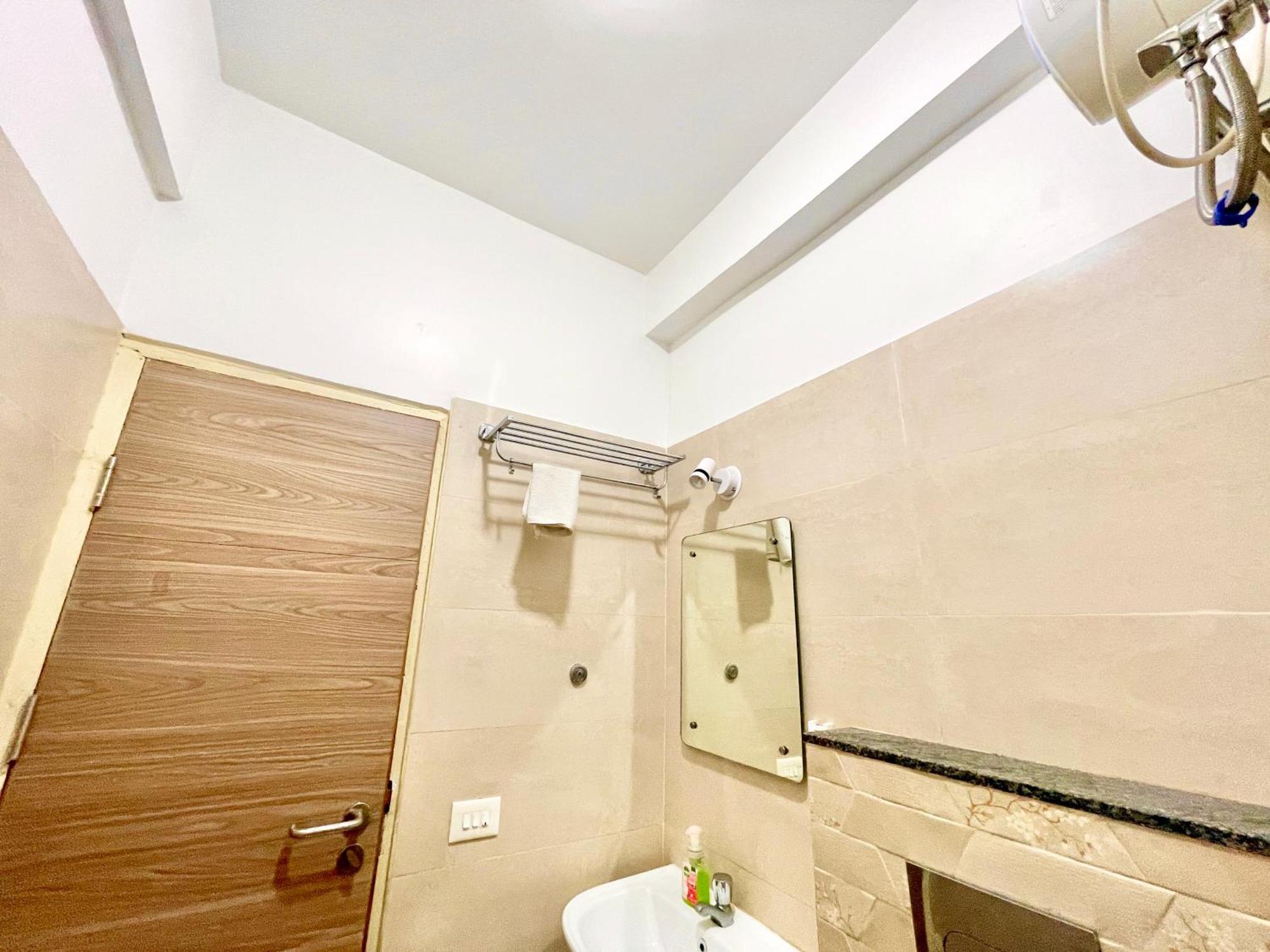 Hotel Rb International ! Puri Near-Sea-Beach-And-Temple Fully-Air-Conditioned-Hotel With-Lift-And-Card Payment Accepted-Parking-Facility, Best Hotel In Пурі Екстер'єр фото
