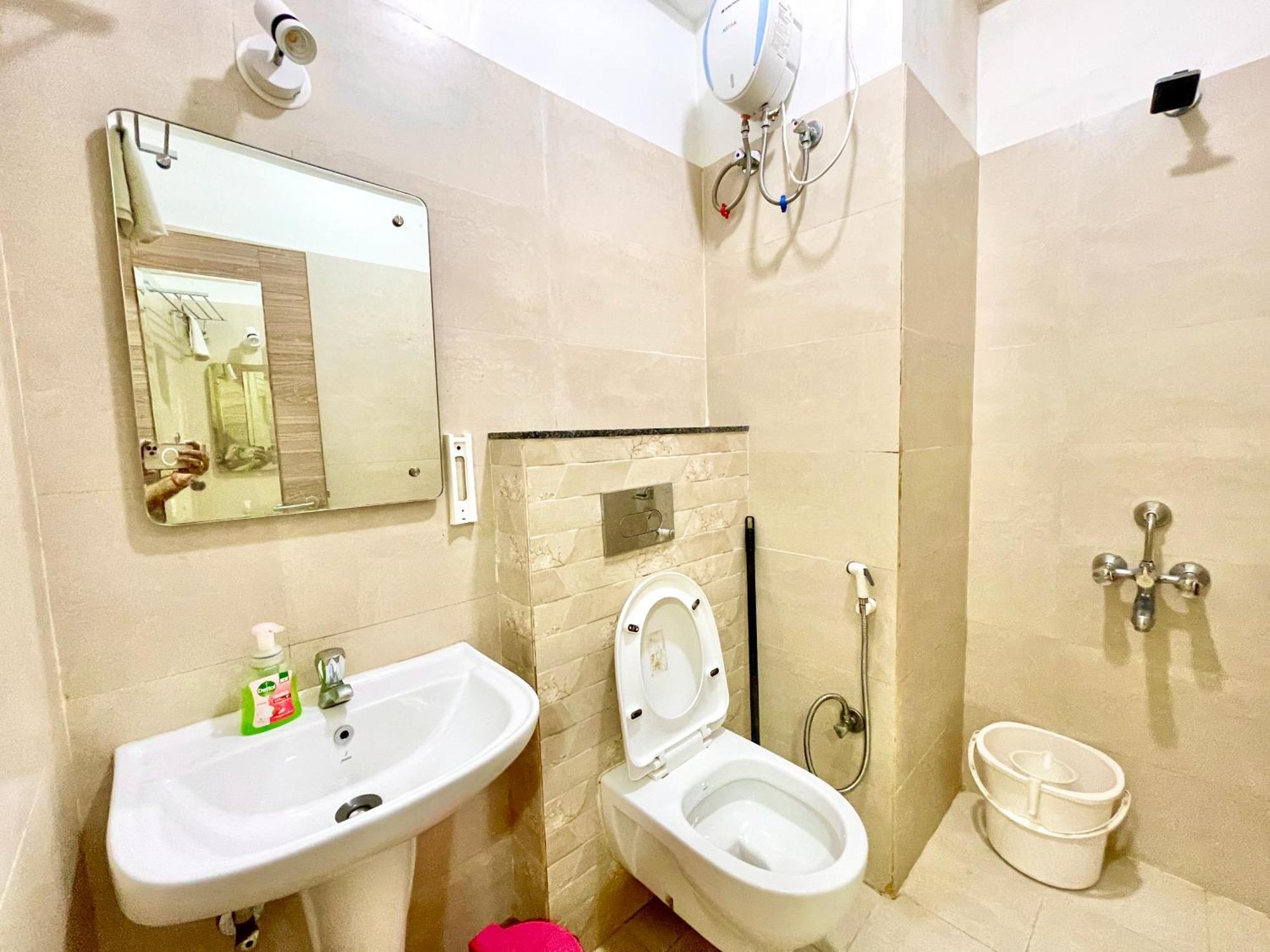 Hotel Rb International ! Puri Near-Sea-Beach-And-Temple Fully-Air-Conditioned-Hotel With-Lift-And-Card Payment Accepted-Parking-Facility, Best Hotel In Пурі Екстер'єр фото