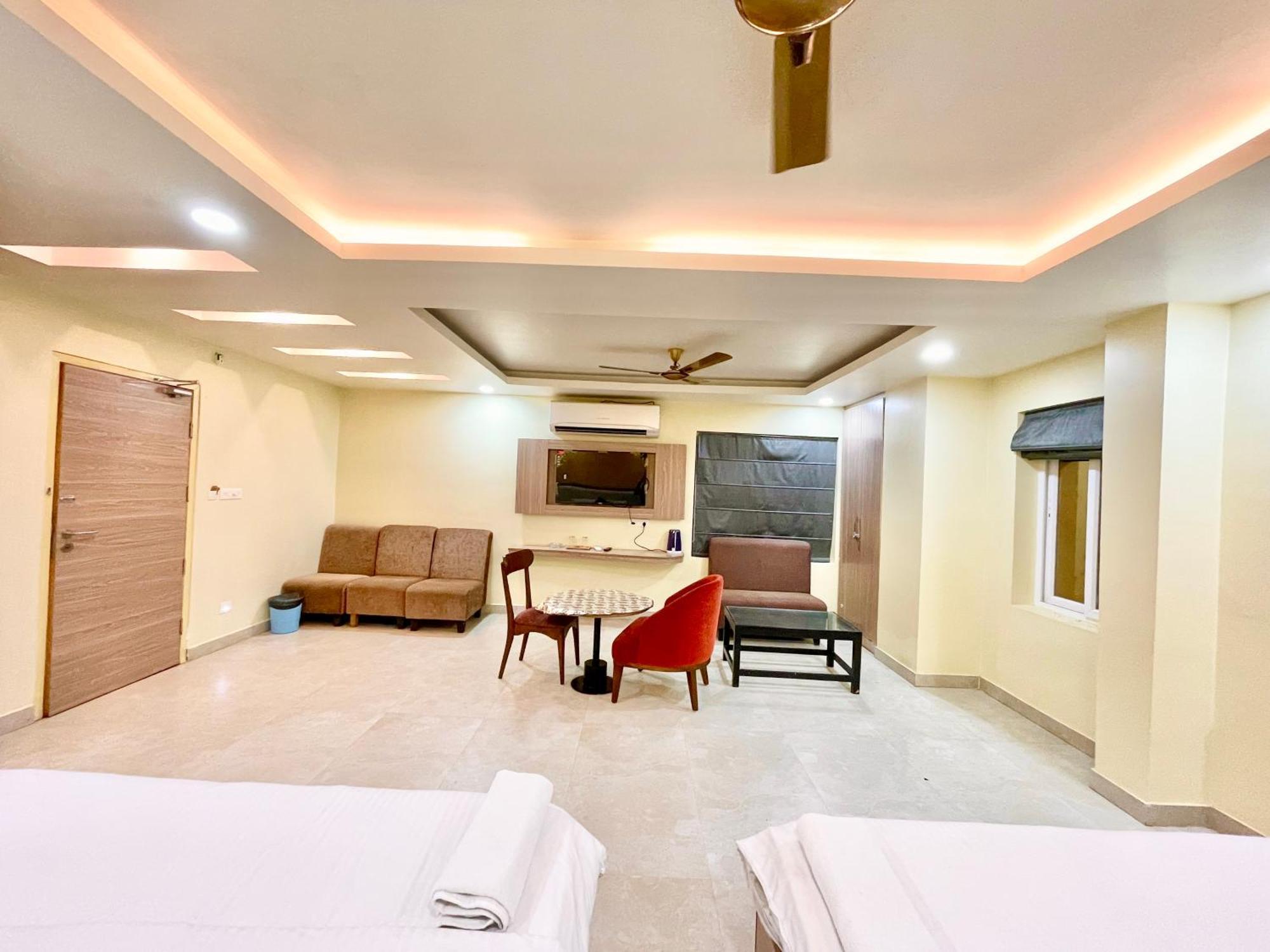 Hotel Rb International ! Puri Near-Sea-Beach-And-Temple Fully-Air-Conditioned-Hotel With-Lift-And-Card Payment Accepted-Parking-Facility, Best Hotel In Пурі Екстер'єр фото